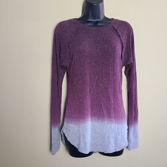 Treasure & Bond Ombre Top - Picture 2 of 7